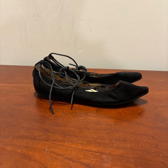 Chinese Laundry Women's Lace Up Flats in Black Size 5 - Picture 5 of 9
